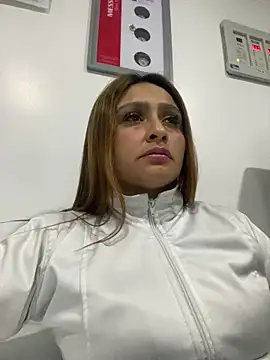 Snapshot of Keittly_ chatting on 02.19.25 Keittly online show from 02.19.25