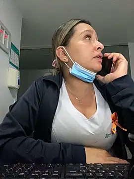 Snapshot of Keittly_ chatting on 10.07.25 Keittly online show from 10.07.25