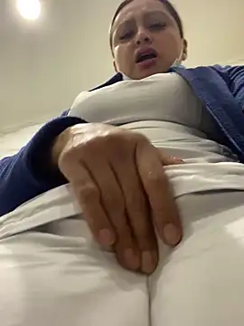 Snapshot of Keittly_ chatting on 11.18.25 Keittly online show from 11.18.25