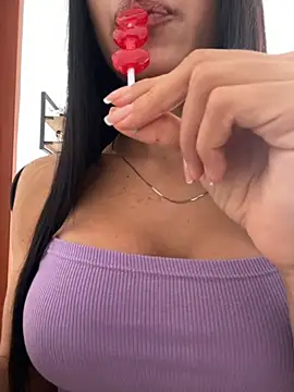 Lolitacooper online show from 10.02.25