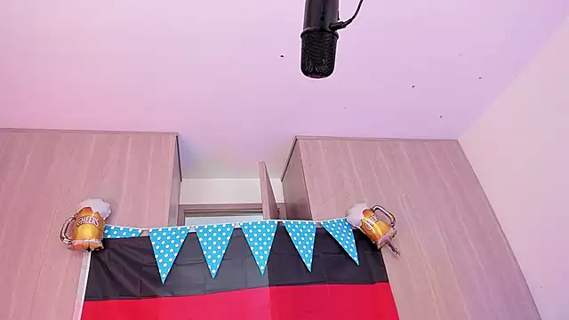 AndreaVelasco online show from 09.28.25