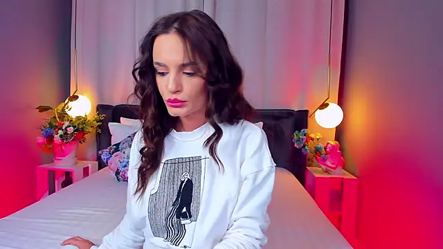 Snapshot of CarlaWhite chatting on 11.11.25 CarlaWhite online show from 11.11.25