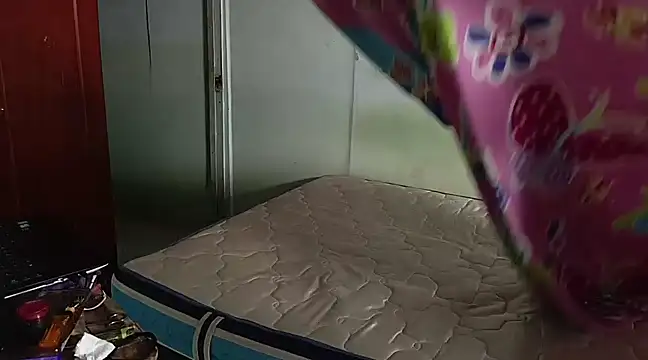 luxandracon23 online show from 03.12.25