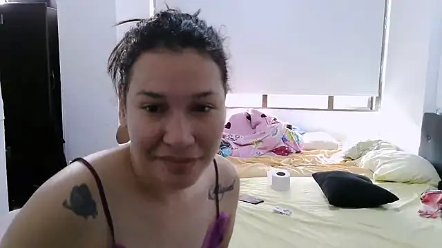 luxandracon23 online show from 10.17.25