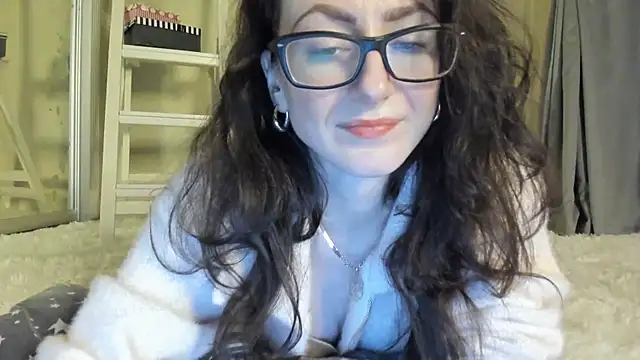 Baby Jewel online show from 01.29.25