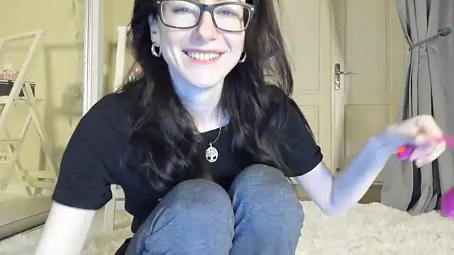 Baby Jewel online show from 02.02.25