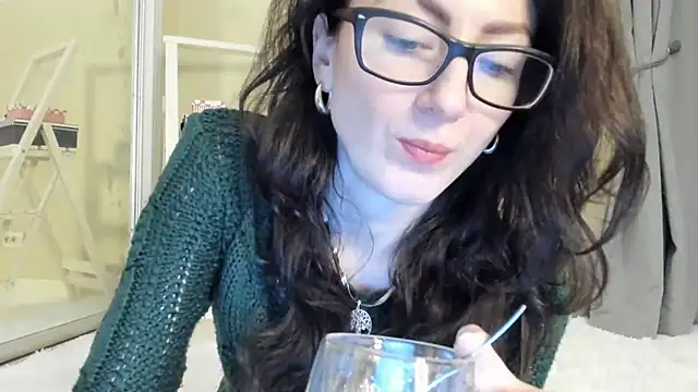 Baby Jewel online show from 02.20.25