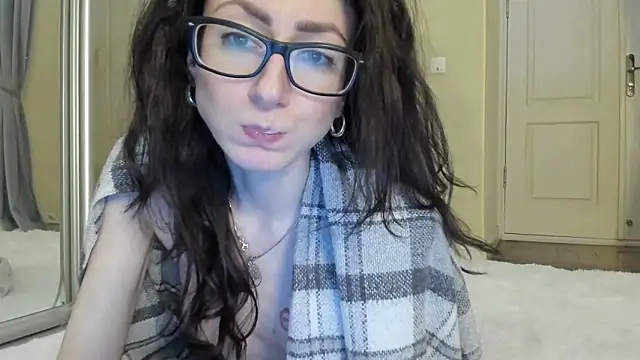 Baby Jewel online show from 02.22.25