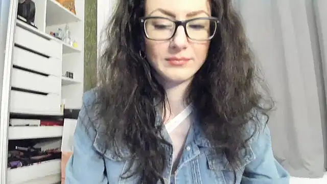 Baby Jewel online show from 10.17.25