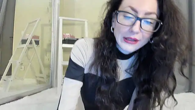 Baby Jewel online show from 10.25.25