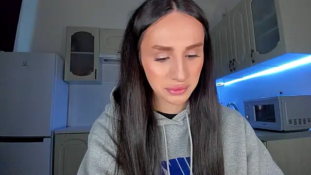 Kim Oberlin  online show from 02.01.26