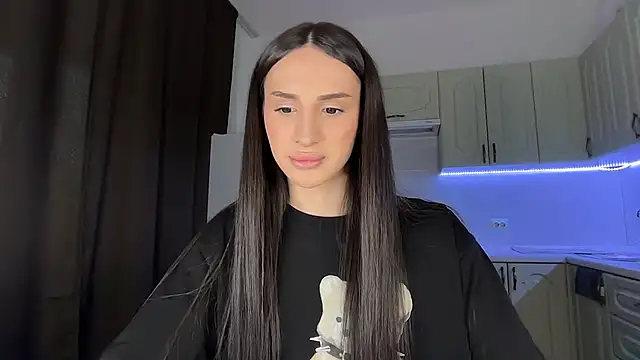 Kim Oberlin  online show from 02.28.26