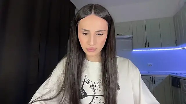 Kim Oberlin  online show from 03.19.26