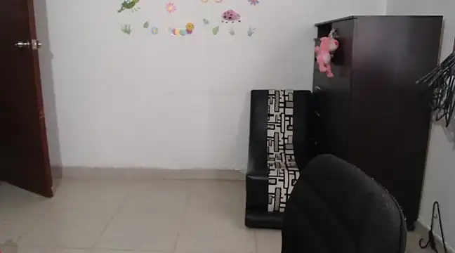 Snapshot of allison_11p chatting on 12.09.24 allison 11p online show from 12.09.24