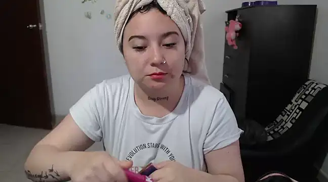 Snapshot of allison_11p chatting on 01.07.25 allison 11p online show from 01.07.25