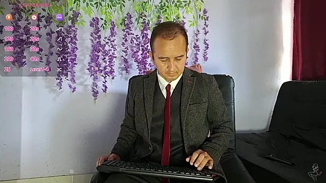 yazforeSolo online show from 02.07.26