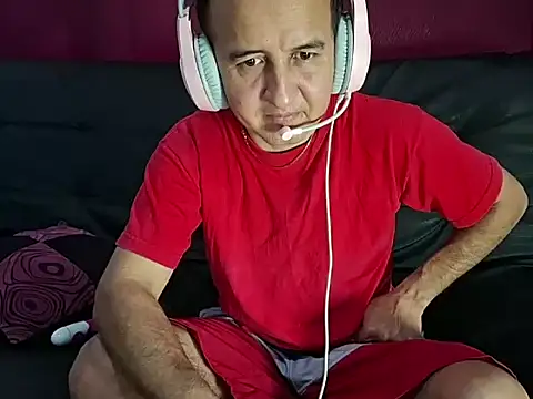 Snapshot of yazforeSolo chatting on 03.03.26 yazforeSolo online show from 03.03.26