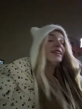 Sweet Evva online show from 12.04.24