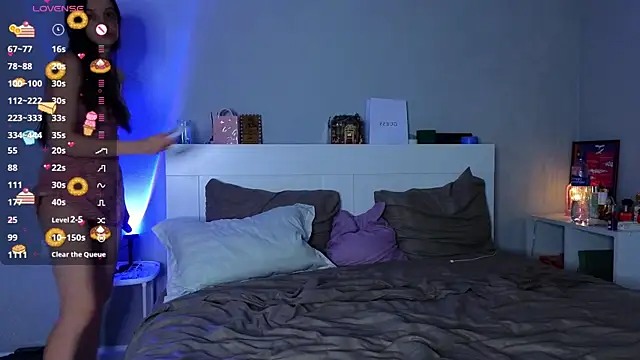 Sweet Evva online show from 09.18.25