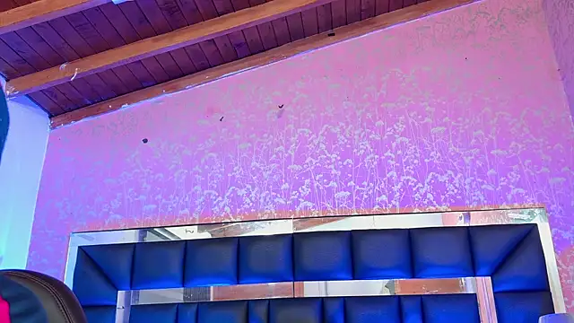 Snapshot of Sofia_martiin chatting on 10.09.25 Sofia martiin online show from 10.09.25