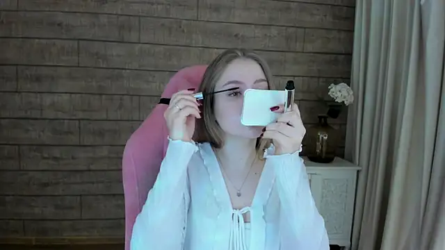 SelinSwarovski online show from 10.06.25