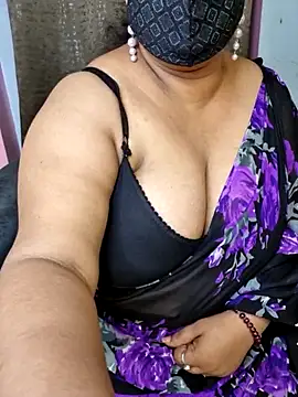 Cute Bellaa online show from 03.17.25