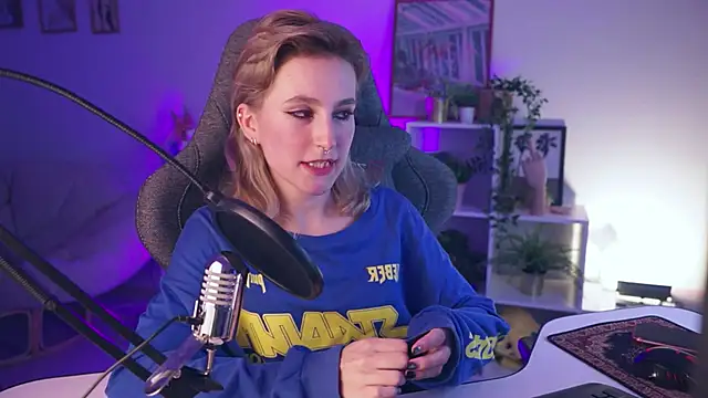 LuxRayi online show from 12.08.24