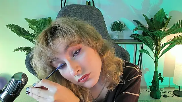 LuxRayi online show from 12.14.24