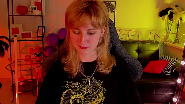 LuxRayi online show from 01.06.25