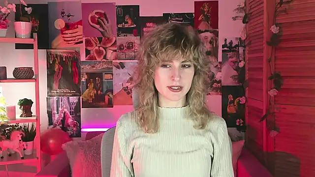 LuxRayi online show from 01.08.25