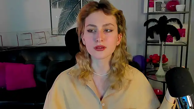 LuxRayi online show from 01.25.25