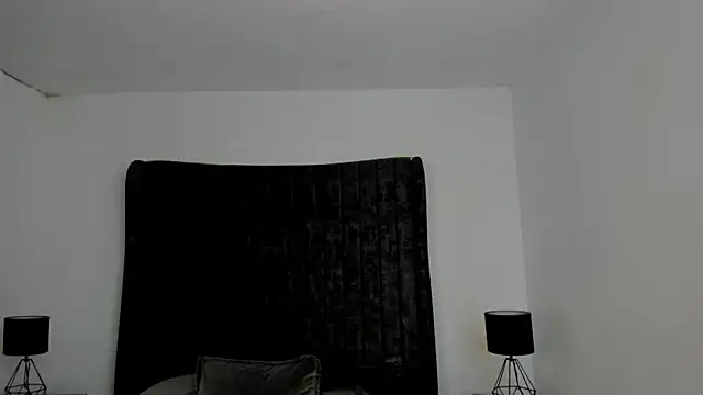 Snapshot of NataGarcia chatting on 05.25.26 NataGarcia online show from 05.25.26