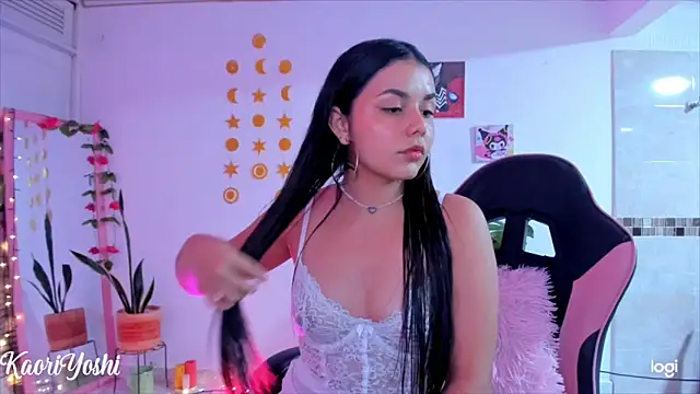 Kaoriyoshii online show from 09.21.25