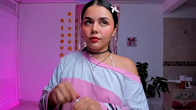 Kaoriyoshii online show from 10.23.25