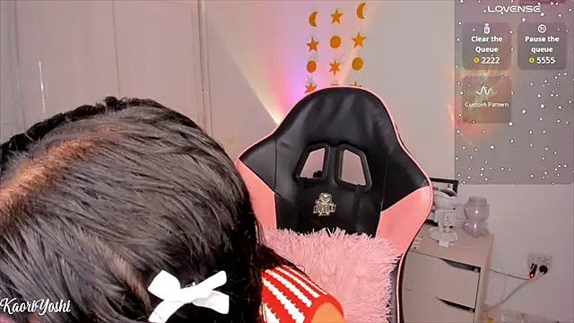 Kaoriyoshii online show from 11.29.25