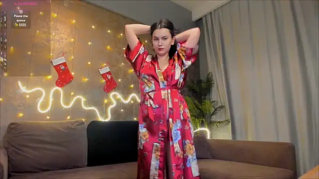 Aurora Owen online show from 12.03.24