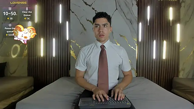 LiamNovak online show from 11.29.25