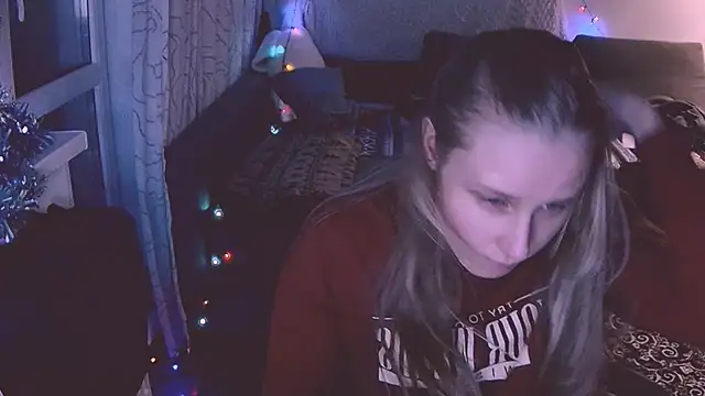 Snapshot of KatiKate chatting on 01.14.25 KatiKate online show from 01.14.25