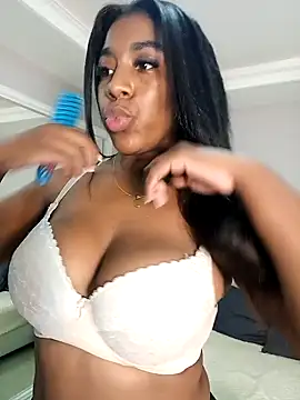 KloheCurvy online show from 01.27.25