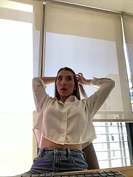 SophieRaily  online show from 03.14.25