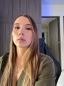 SophieRaily  online show from 09.12.25