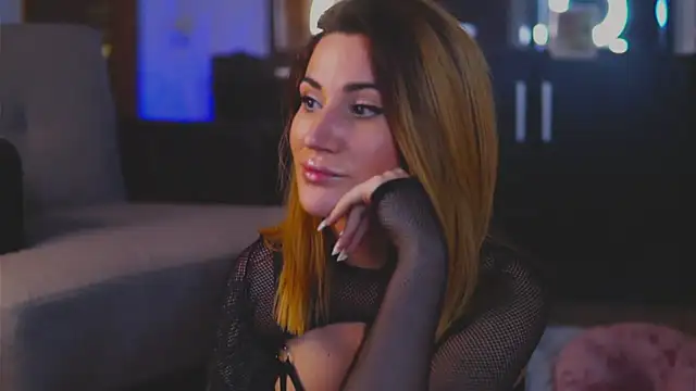 Snapshot of KimSkyex chatting on 01.16.25 KimSkyex online show from 01.16.25