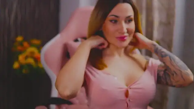 Snapshot of KimSkyex chatting on 01.30.25 KimSkyex online show from 01.30.25