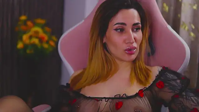 Snapshot of KimSkyex chatting on 02.03.25 KimSkyex online show from 02.03.25