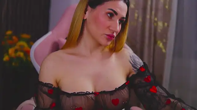 Snapshot of KimSkyex chatting on 02.24.25 KimSkyex online show from 02.24.25