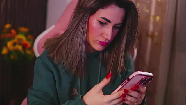 Snapshot of KimSkyex chatting on 03.06.25 KimSkyex online show from 03.06.25