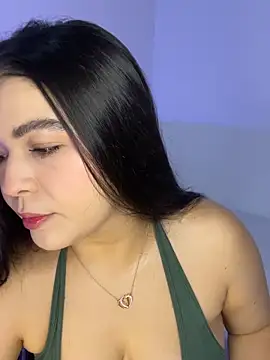 Blancanievess online show from 10.13.25