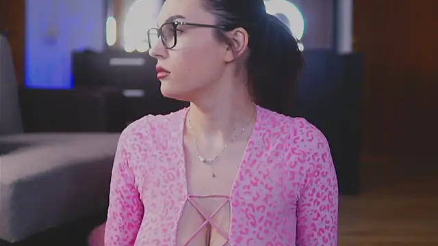 Snapshot of Mona_Lisss chatting on 01.17.25 Mona Lisss online show from 01.17.25