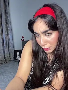 Snapshot of Meryem_Queen chatting on 02.12.26 Meryem Queen online show from 02.12.26