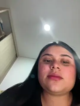 alissonfernandez  online show from 02.16.25